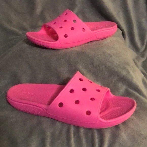 CROCS Classic Slides Taffy/ Bright Pink‎ Sandals/ Women's Size J6 - Picture 1 of 8